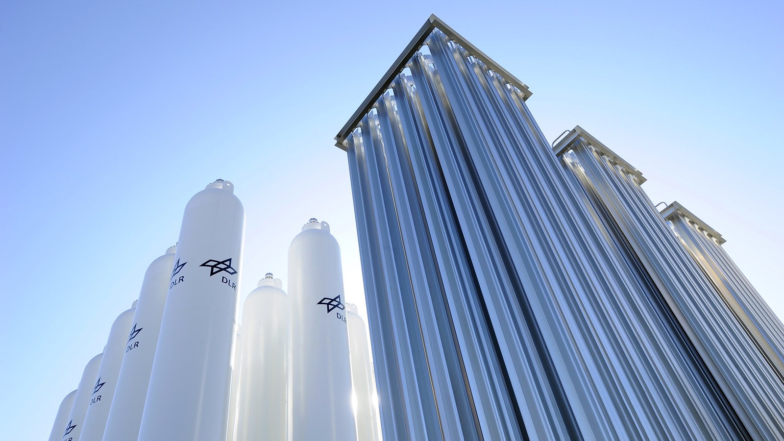 ACME Signs $4.2 Billion Deal to Expand Green Hydrogen Complex in Oman’s Duqm Zone